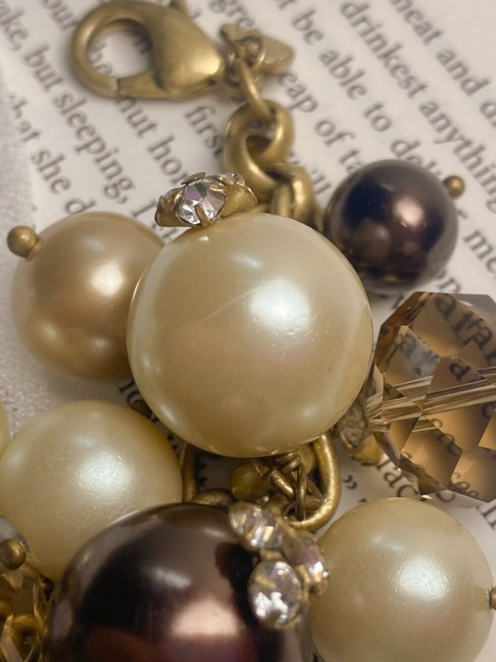 Stella and Dot Audrey Neutral Cluster Pearl Crystal Beaded Gold Chain Bracelet - Picture 6 of 12